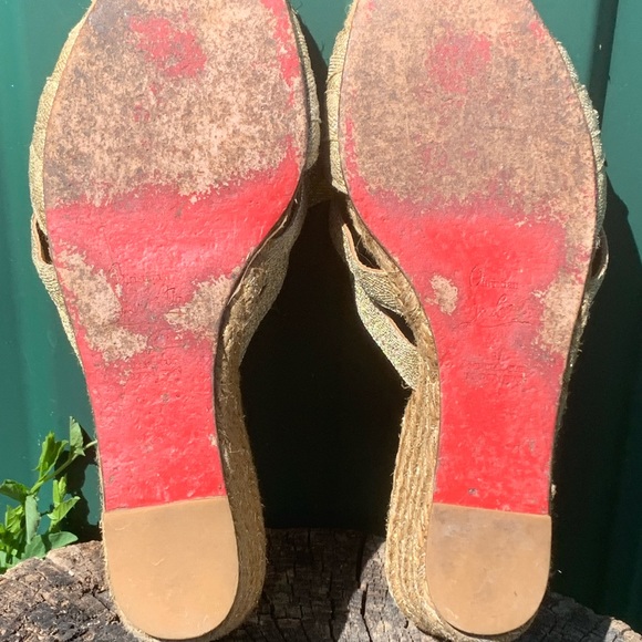 ⭐️Host Pick ⭐️Louboutin Wedges - Picture 8 of 9